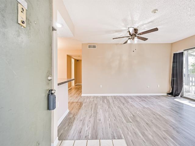 260 El Dorado Blvd, Unit 2008, Houston, TX 77598 | MLS #95921
