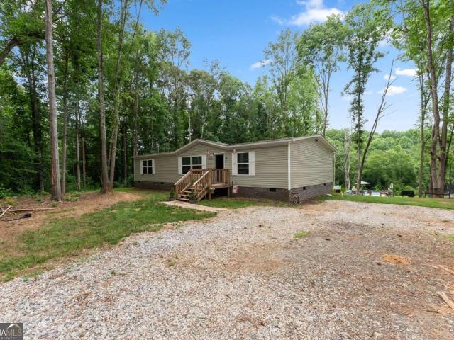 260 Falcon Lane