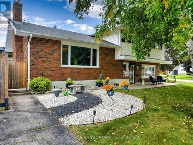 260 Ferncrest Road, Woodstock North, ON, N4S 7S7 house for sale | Listing ID X13822 | Royal LePage