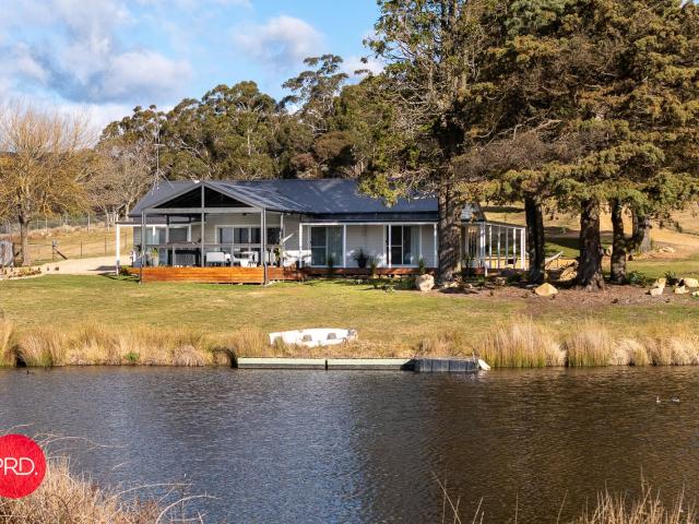 260 Harolds Cross Road, CAPTAINS FLAT NSW 2623
