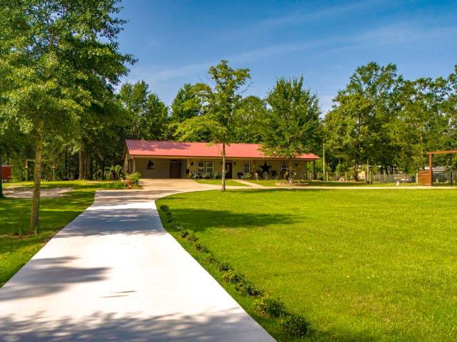 260 J T Smith Dr, Corrigan, TX 75939 | MLS #81244