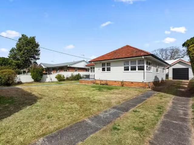 260 James Street, Harristown, QLD 4350