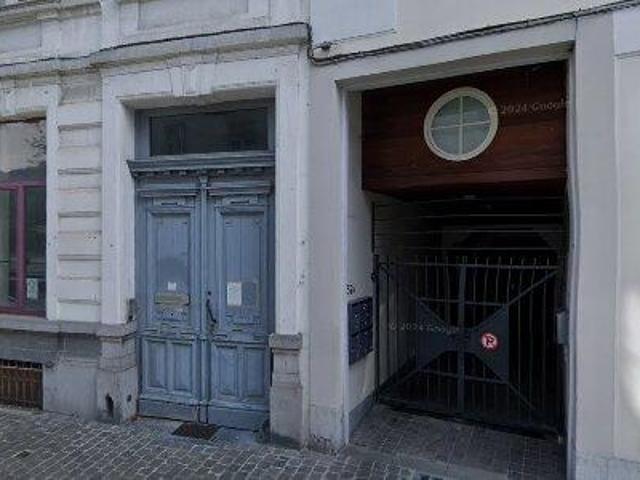 260 m2 apartment for rent in Stad Brussel
