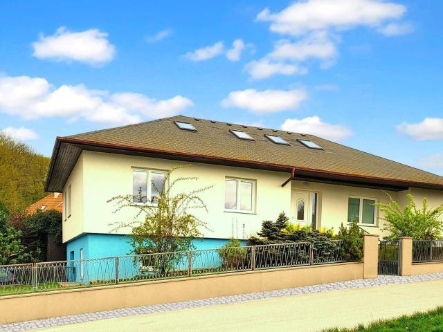 260 m² Einfamilienhaus auf 890 m² Grund – Wintergarten, Sauna, E Ladestation, sofort frei – 2112 Würnitz, Miete inkl. Betriebskosten