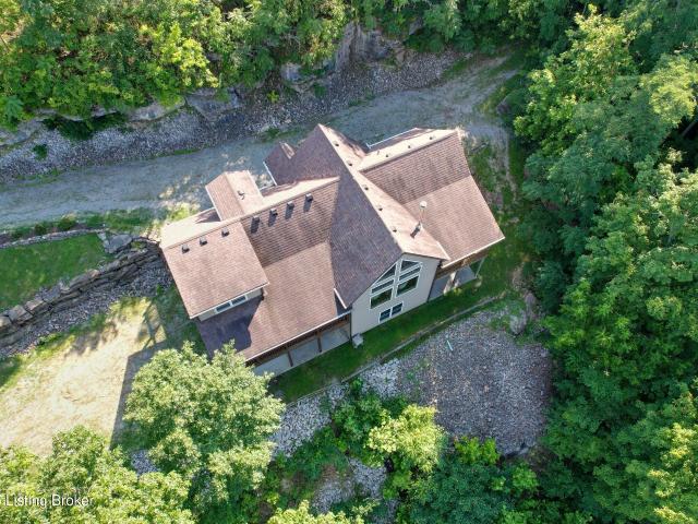 260 Patriots Path Ln