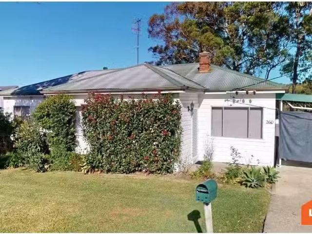 260 Pacific Highway, Belmont North House for rent Listed by L.