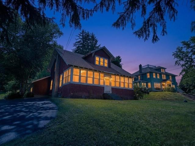 260 Pleasant Street