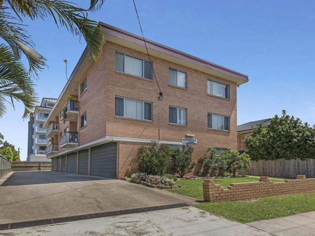 2/60 wallace street chermside qld unit for rent lj hooker