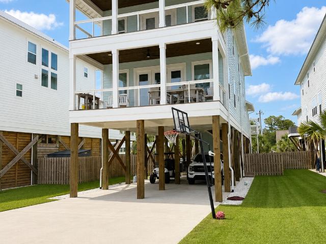 26145 Garrett Ln