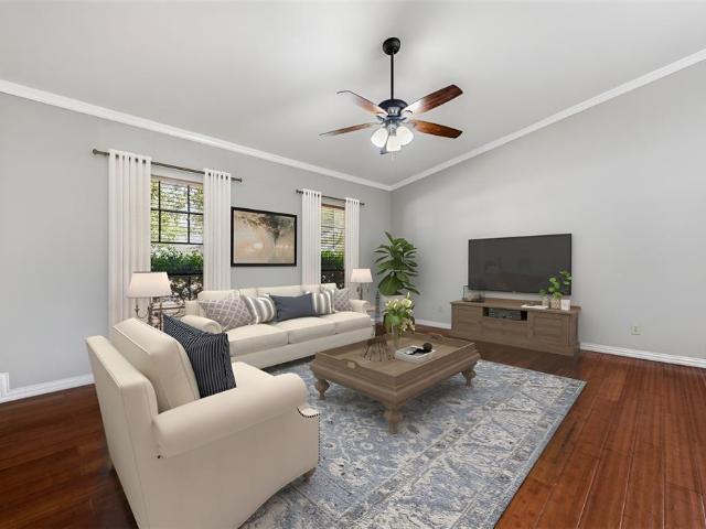 2614 Creekview Drive