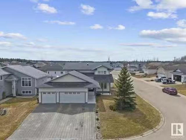 2614 6A Avenue, Cold Lake, AB, T9M 2C7 house for sale Listi.