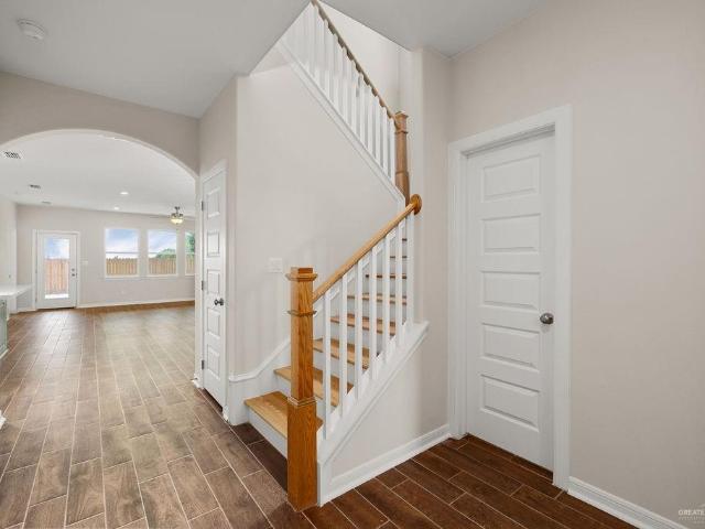 2615 N 40th Street