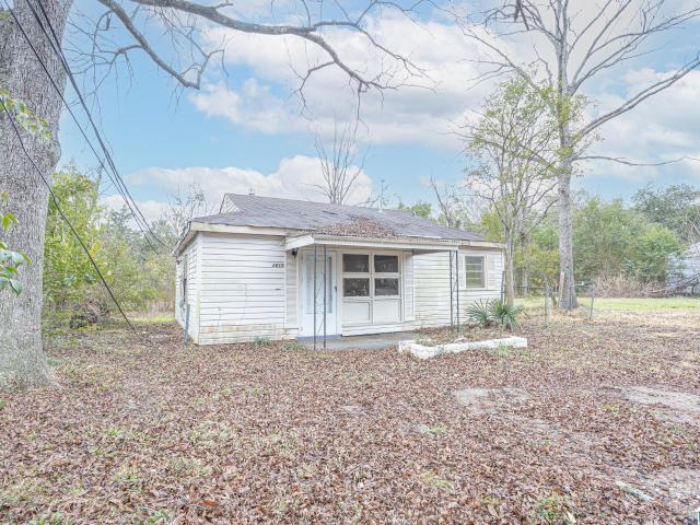 2619 Lark Drive