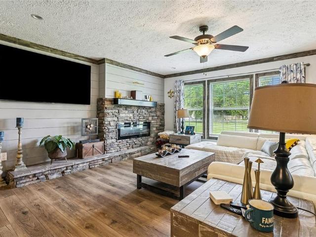 26111 harvey lavigne road
