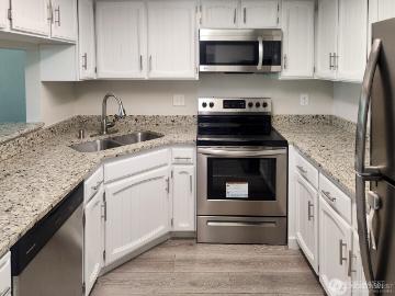 2611 NE 4th St, Unit 234, Renton, WA 98056 | MLS #2497