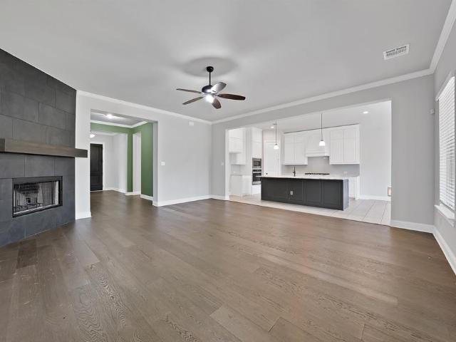 2611 Ashmont Way
