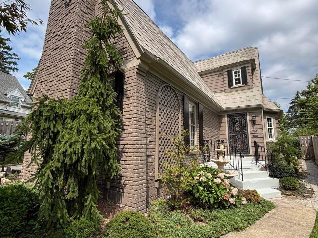 2611 Terrace Road