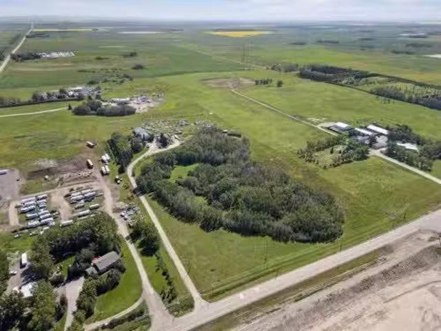 261224 Range Road 290, Rural Rocky View County, AB, T2A 6A6.