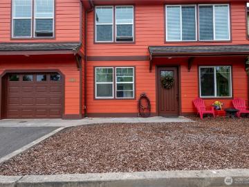 2612 Apple Tree Lane # B