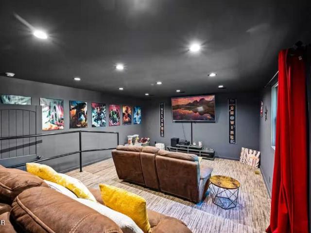 2612 Cloud View Drive