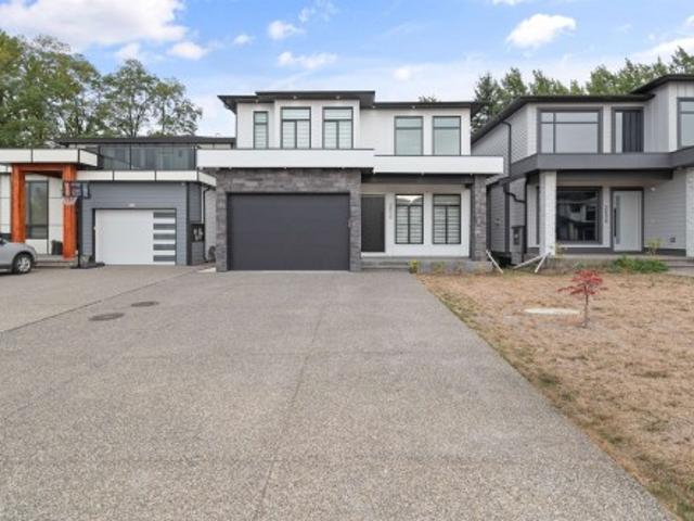 2612 Terminal Court, Abbotsford, BC, V4X 0C4 house for sale | Listing ID R3165 | Royal LePage