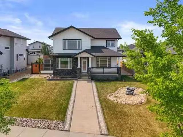2612 62 Street, Camrose, AB, T4V 5J5 house for sale Listing.