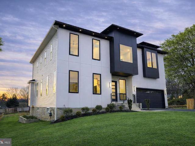 2613 Beacon Hill Road