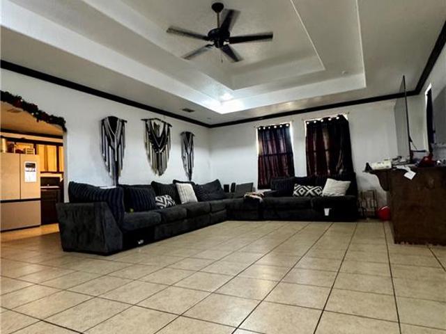 2613 Carnation Circle