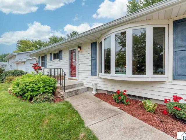 2613 E Main Street