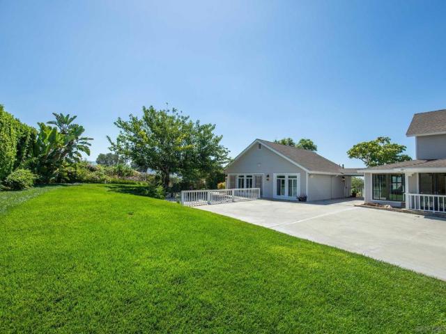 2613 Sunset Hills
