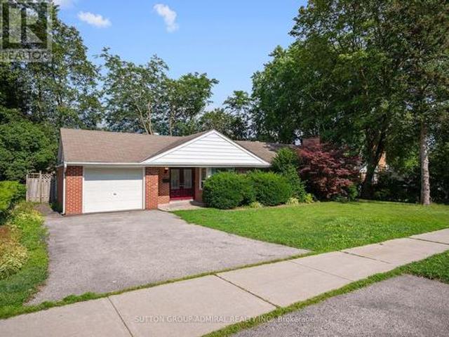 261 Carol Avenue, Newmarket, ON, L3Y 4T2 house for sale | Listing ID N13656 | Royal LePage