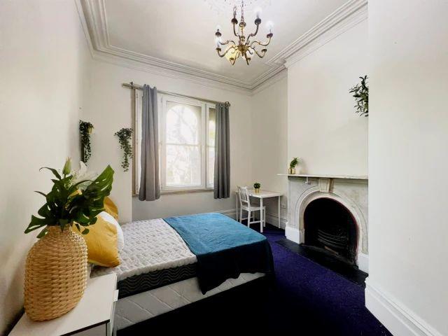 261 Cleveland Street, Sydney