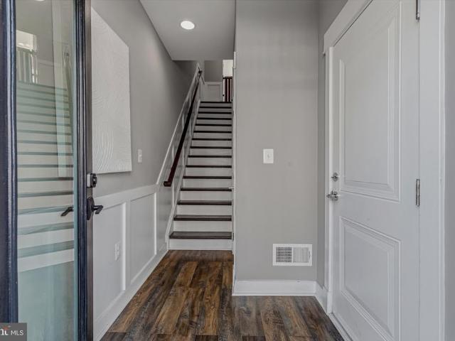 261 Crescent Station Terrace SE