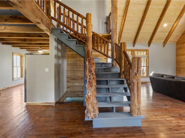 261 Bella Vista Road