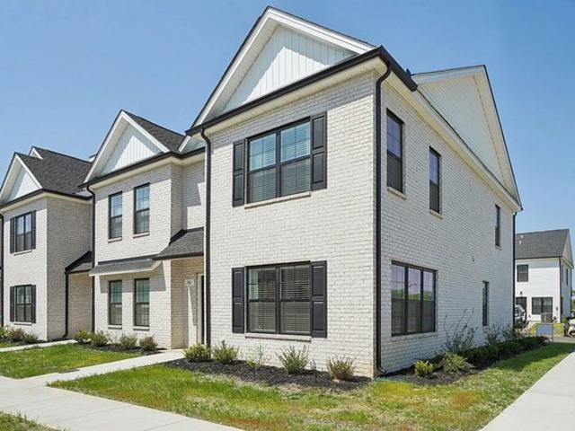 261 Burkentine Ave, Lebanon, TN 37087