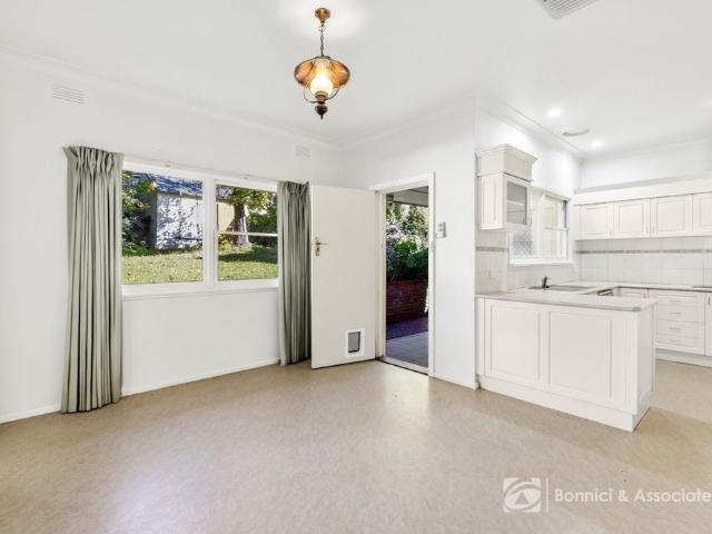 261 Desmond Street, Lavington