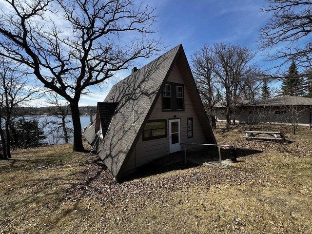 261 Long Lake Rd, Bottineau, ND 58318