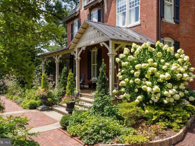 261 Maple Avenue