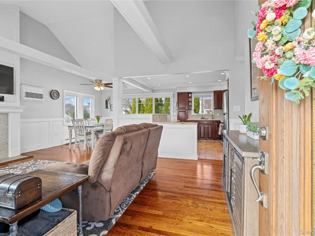 261 N 6th Street