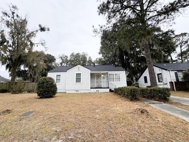 261 W 73rd St, 3 beds, 1 full bath