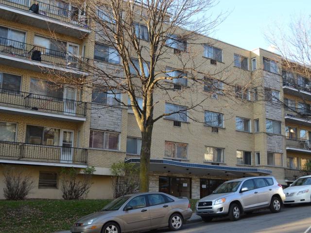 2625 Avenue de Kent 1 Bedroom Apartment for Rent