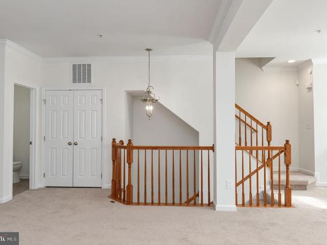 2625 Eastbourne Drive