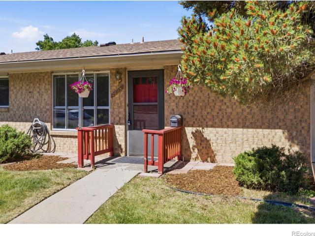 2625 Leisure Drive