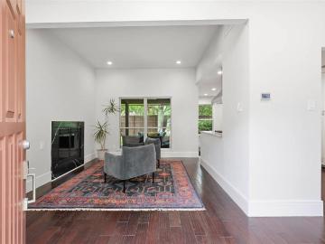 2626 Mariposa Circle