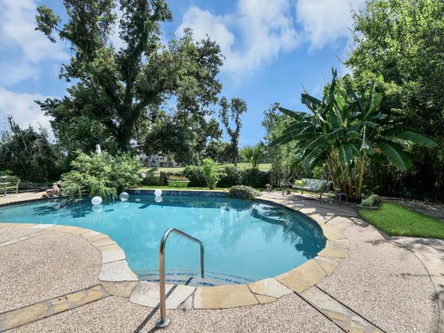 2627 Old South Drive