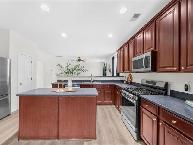 2627 Peach Shoals Circle