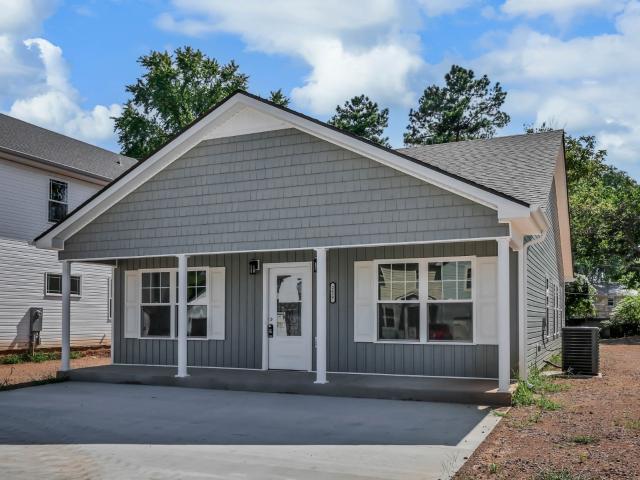 2627 Scott Dr