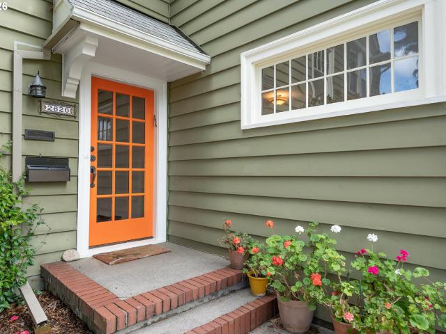2620 NE 65TH AVE