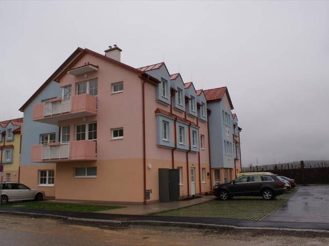 2620 Neunkirchen, Uhlandstraße 70 Stg.10