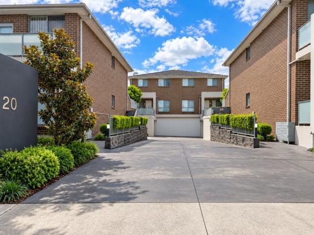 26/20 Old Glenfield Road, Casula NSW 2170